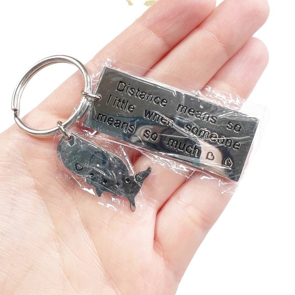 New Silver Tone Long Distance Friendship Relationship Keychain - Picture 3 of 5